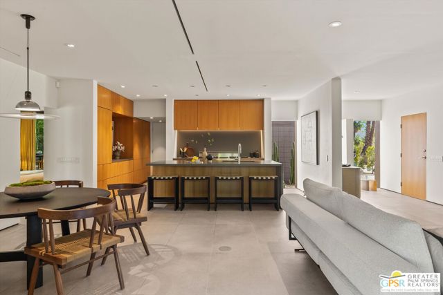599 N Tercero Circle, Palm Springs, CA 92262