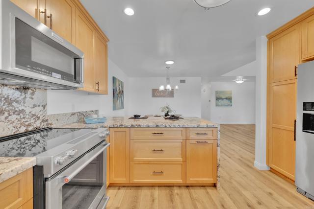 Detail Gallery Image 20 of 51 For 6050 Henderson #9,  La Mesa,  CA 91942 - 3 Beds | 2 Baths