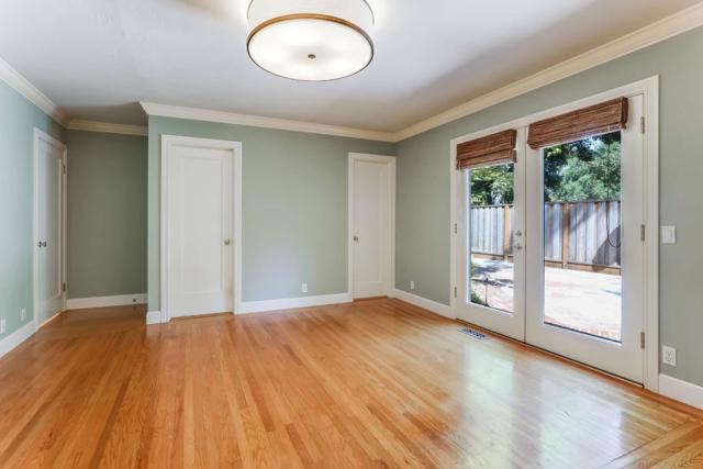 327 Bay Road, Menlo Park CA: https://media.crmls.org/mediaz/208c743d-3921-4a93-8e9b-908f705bec5d.jpg