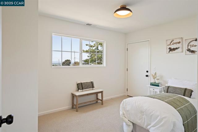 2283 Greenwich Rd, San Pablo CA: https://media.crmls.org/mediaz/208d2ce2-bb79-471b-8174-ff8e9f056af7.jpg