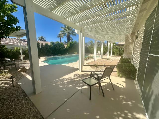43 PRIMARY PATIO