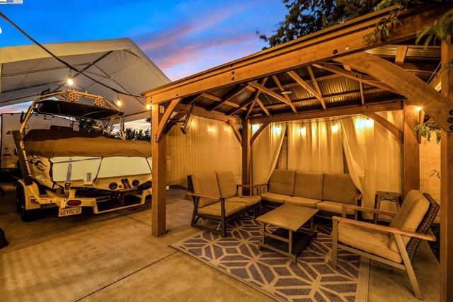 1787 Maralisa Lane, Livermore CA: https://media.crmls.org/mediaz/208eb0b1-9ac3-4e89-a932-72dd654be6d0.jpg