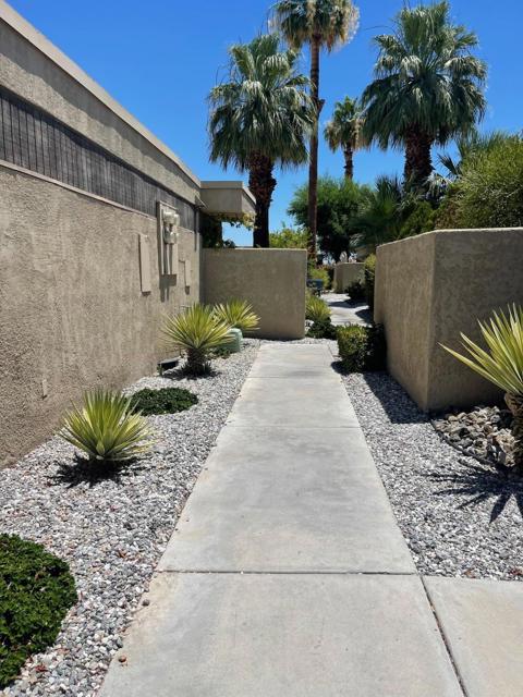Image 1 of 32 For 450 Bradshaw Lane 36