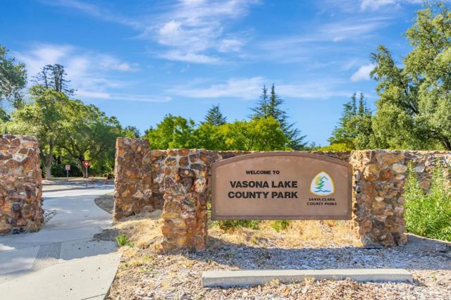 105 Strathmore Place, Los Gatos CA: https://media.crmls.org/mediaz/20935606-b3df-4cd3-8205-e8cf52441880.jpg