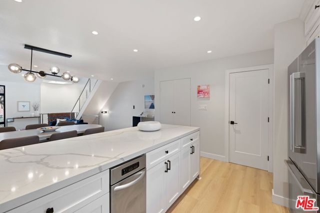 2108 Neilson Way, Santa Monica CA: https://media.crmls.org/mediaz/2093c258-d526-4633-a644-d615aefae9c9.jpg
