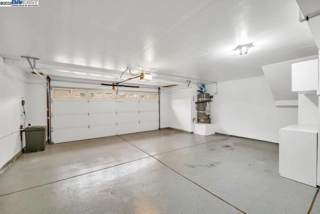9193 Bungalow Way, Elk Grove CA: https://media.crmls.org/mediaz/2094112e-2e22-4f63-b1a0-e4af1e27a388.jpg