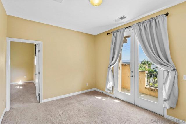 2957 Ranch Gate Rd, Chula Vista CA: https://media.crmls.org/mediaz/209413e9-c9c3-4382-b857-3912ae243a14.jpg