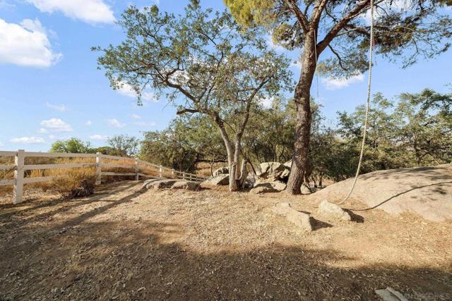 2625 27 Rancho Sierra, Alpine CA: https://media.crmls.org/mediaz/2094ab90-56f5-4709-86e9-7367e0ee0acc.jpg