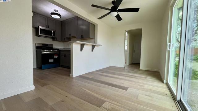 2441 John St, Stockton CA: https://media.crmls.org/mediaz/20955e30-0493-470e-be45-b7e82094ddd6.jpg