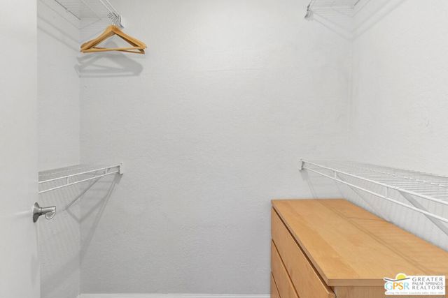 400 N Sunrise Way, Palm Springs CA: https://media.crmls.org/mediaz/209580bd-f125-4185-8232-52e96c4dc01b.jpg