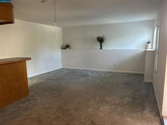 826 Veale, Martinez CA: https://media.crmls.org/mediaz/2095c274-f1c7-46be-8b73-a7844d3716ee.jpg