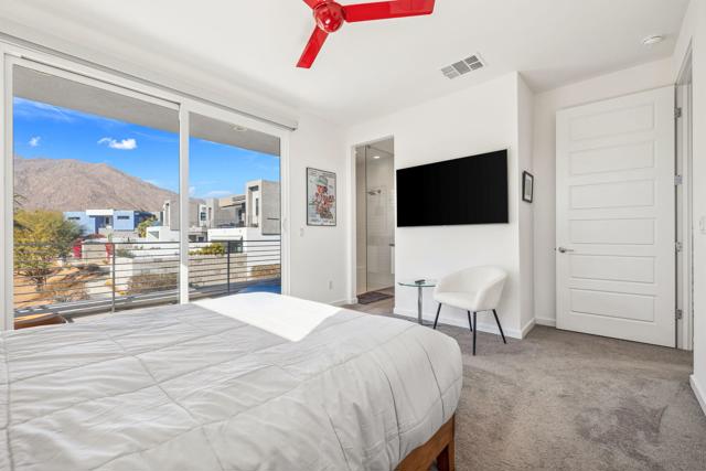 2691 Paragon Loop, Palm Springs CA: https://media.crmls.org/mediaz/2095d9e3-0a90-4085-9bb6-b1945958dda0.jpg