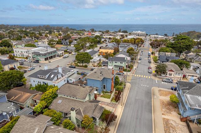 543 Spruce Avenue, Pacific Grove CA: https://media.crmls.org/mediaz/2095f451-256b-4505-b6ef-b8c3e1e1aa37.jpg