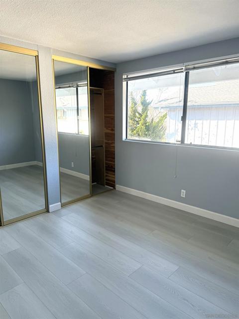 3338 Caminito Vasto, La Jolla CA: https://media.crmls.org/mediaz/20963012-d1c0-42f3-845e-55303bcafa76.jpg