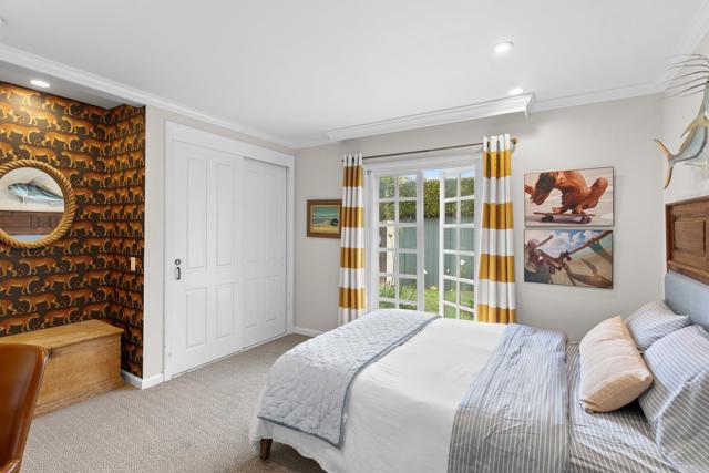 315 Mira Monte, La Jolla CA: https://media.crmls.org/mediaz/20972421-40f0-43af-b003-2334472a258d.jpg