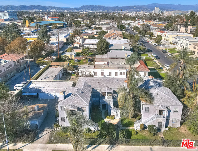 2501 Venice Boulevard, Los Angeles CA: https://media.crmls.org/mediaz/20973e54-5549-4c4c-92e7-55ebca146ddd.jpg