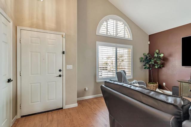 2711 Valley View Road, Hollister CA: https://media.crmls.org/mediaz/209754ae-4827-47a5-b141-c8a4b91c864f.jpg