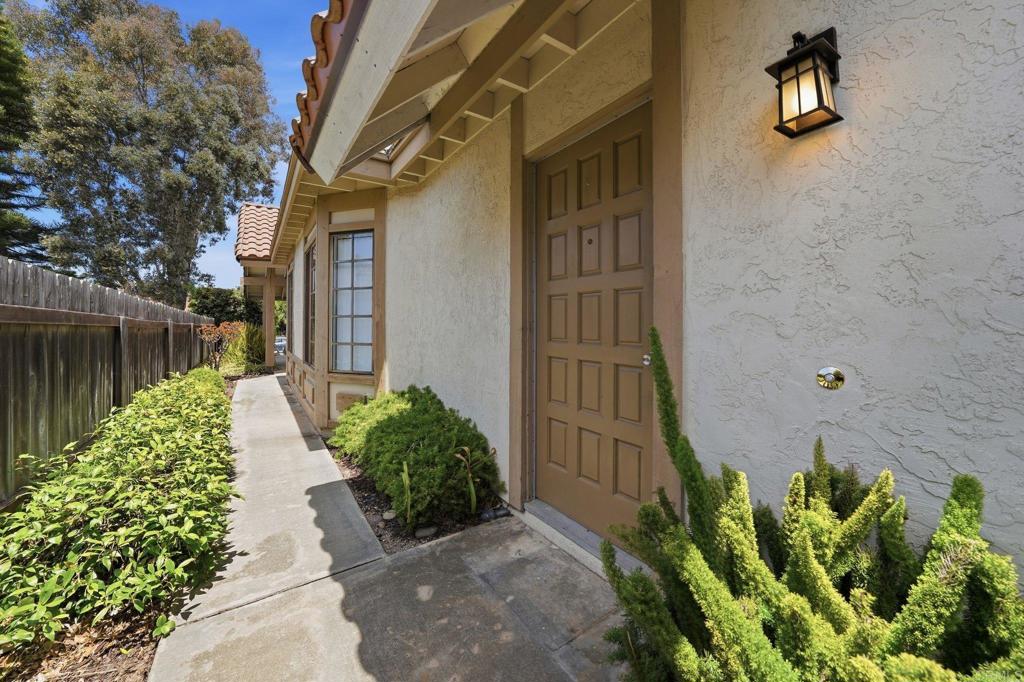 2839 Cazadero Drive - photo 2
