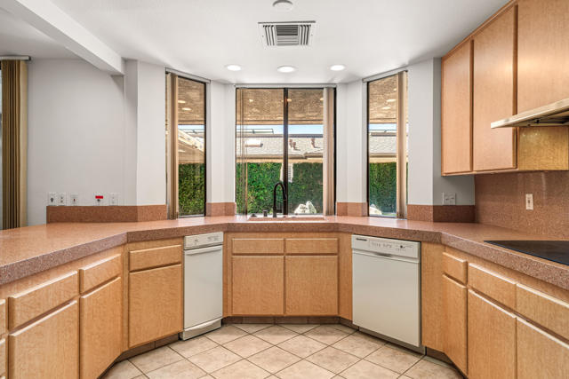 33 Colgate Drive, Rancho Mirage, CA 92270