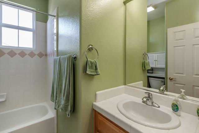 8810 Zinnia Street, Gilroy CA: https://media.crmls.org/mediaz/2098258d-e5c4-4240-87ae-37d6e34e82e4.jpg
