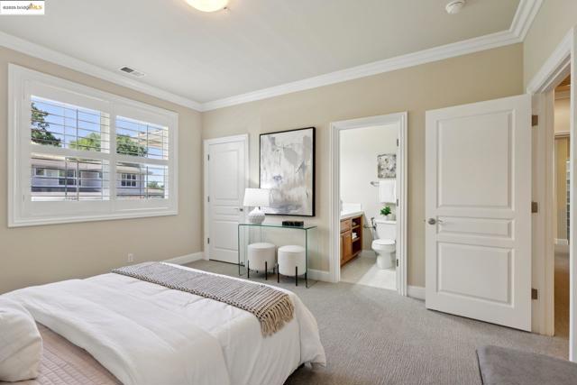 125 Mystic Pl, Alamo CA: https://media.crmls.org/mediaz/20990fe5-f6df-42c9-87f1-4d3d4e9ea645.jpg