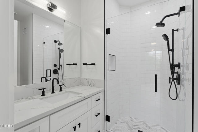 Detail Gallery Image 38 of 54 For 550 Unique Ln, Simi Valley,  CA 93065 - 5 Beds | 5/1 Baths