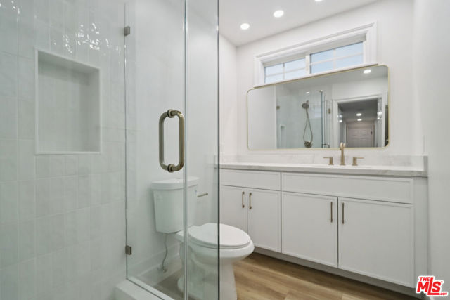 23681 Cavanaugh Road, Lake Forest CA: https://media.crmls.org/mediaz/209a7fc3-534f-45ec-9900-da743bdddfc0.jpg