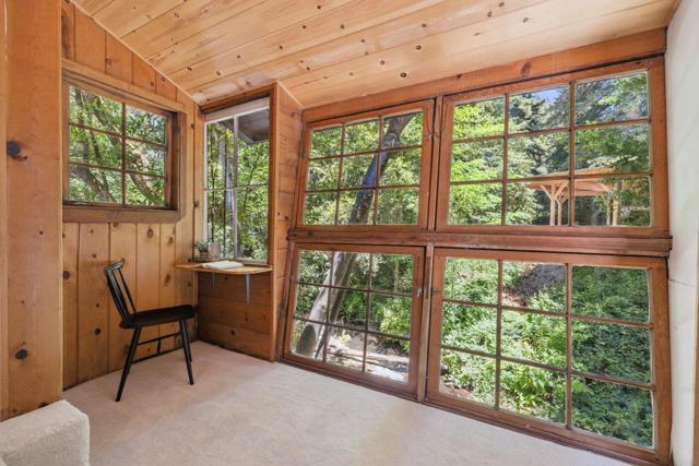9925 Love Creek Road, Ben Lomond CA: https://media.crmls.org/mediaz/209b0703-45ab-4658-b6eb-42024476ca98.jpg