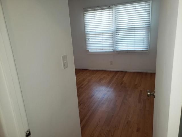 2180 CAMDEN, San Jose CA: https://media.crmls.org/mediaz/209b15ed-d99a-4af0-b125-e3f9c99e9677.jpg