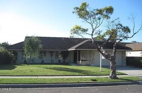 5438 Woodbury Street, Ventura CA: https://media.crmls.org/mediaz/209bf90a-90bd-4914-aee8-a5dde2476675.jpg