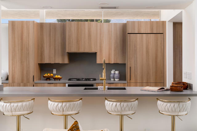 172 Desert Lakes Drive, Palm Springs CA: https://media.crmls.org/mediaz/209ca5c7-b7d6-4141-95e3-e5c791381c31.jpg