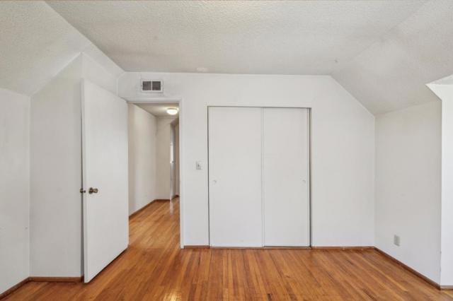 260 Bangor Avenue, San Jose CA: https://media.crmls.org/mediaz/209d24f6-a5fe-4084-aedc-681a3ef4c813.jpg