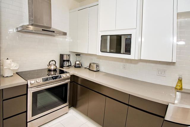 125 Lakeshore Drive, Rancho Mirage CA: https://media.crmls.org/mediaz/209db53f-72c4-4943-a487-126e8ffae5df.jpg