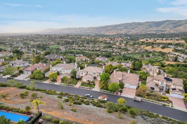 5777 Foligno Way, San Jose CA: https://media.crmls.org/mediaz/209e4372-0196-4d45-8e68-740147054ac6.jpg