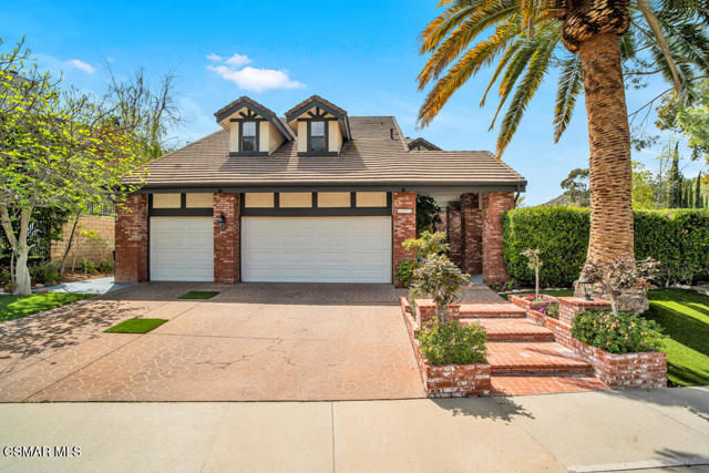 6057 Rainbow Hill Road, Agoura Hills CA: https://media.crmls.org/mediaz/209eff16-bd90-4f61-876a-fb4ba84fabe6.jpg