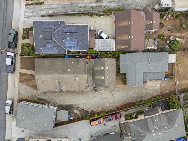 119 Ford Street, Watsonville CA: https://media.crmls.org/mediaz/209f66d8-cfdb-4f0f-9fb8-05f8e35400b0.jpg
