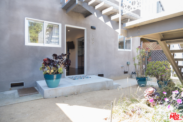 106 Paloma Avenue Venice, California Renovated Charmer! Ideally located on an exclusive Venice Beach walk street, this fantastic duplex with rare and spacious private front and back yard awaits the discriminating owner-user or savvy investor. Each two 2 bed, 1 bath unit is fully remodeled with attention to design, appealing to the modern Silicon Beach live-work lifestyle. Equipped with a private washer and dryer for each unit! Large dine-in kitchens with updated appliances, lovely living rooms, and ample closets. The lower unit features a covered patio off the main bedroom leading to a private back yard while the upper one enjoys views and utilizes the front yard all with tolerant, lush landscaping in this private and fully fenced property. A stand-alone walk-in shed serves as secure storage for bikes, surfboards, all the beach toys. Minutes to chic shops, top-rated restaurants on Abbot Kinney, Main Street & Rose Avenue with world-famous Venice beach at arms reach. No need for a car while living the Venice dream!