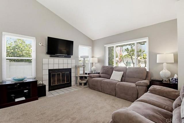 Detail Gallery Image 6 of 43 For 8456 Snow White Dr, El Cajon,  CA 92021 - 2 Beds | 2 Baths