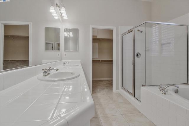Image 21 of 29 For 3137 Grasmere Cir