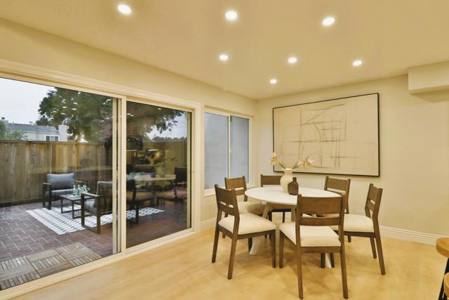 284 Rosewood Court, Hayward CA: https://media.crmls.org/mediaz/20a11cc6-394f-4abf-9904-b666b92b068b.jpg