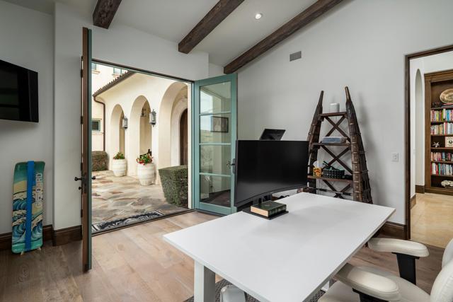 Image 15 of 40 For 18411 Calle La Serra