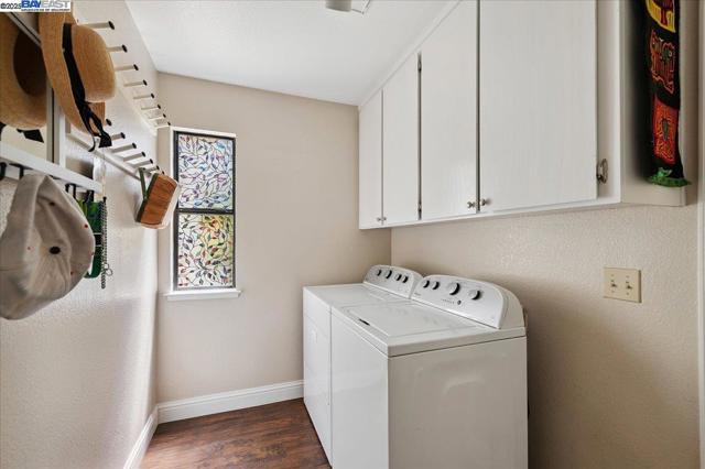 2587 Chablis Way, Livermore CA: https://media.crmls.org/mediaz/20a170c6-b6c4-49ab-8de8-47d16b906b4c.jpg