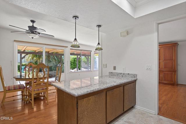 27127 Rio Bosque Drive, Valencia CA: https://media.crmls.org/mediaz/20a206f7-dadd-4c50-b0e2-36efd450d066.jpg