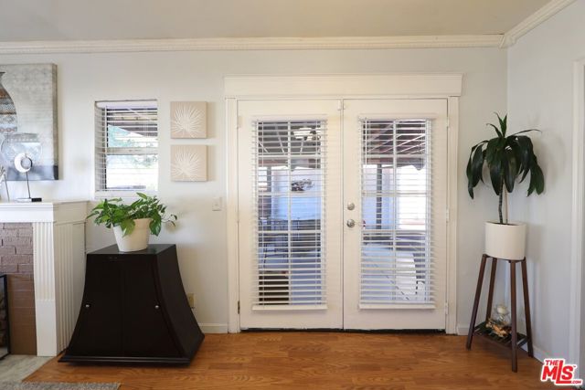 1855 Corinne Avenue, Long Beach CA: https://media.crmls.org/mediaz/20a33ef7-94ff-44dd-8904-962bf6defb4e.jpg