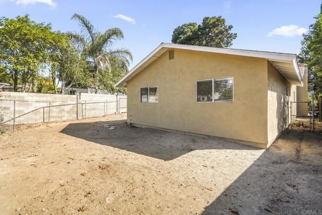 6516 Glidden Lane, San Diego CA: https://media.crmls.org/mediaz/20a3f6e6-37d1-45c7-8a74-dfdbd5324e81.jpg