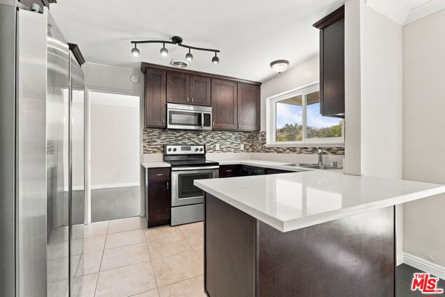 3220 Merrill Drive, 18 photo 10