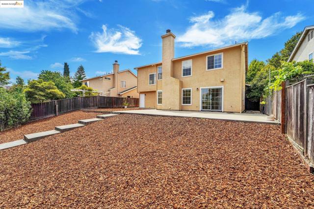 1764 Primrose Ln, Pinole CA: https://media.crmls.org/mediaz/20a4a6d2-05d1-409d-951d-c9d735c5d63c.jpg
