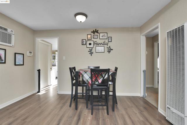 3194 Ameno Rd, Concord CA: https://media.crmls.org/mediaz/20a4af0a-c900-4edb-bfc2-2a5aeab93361.jpg