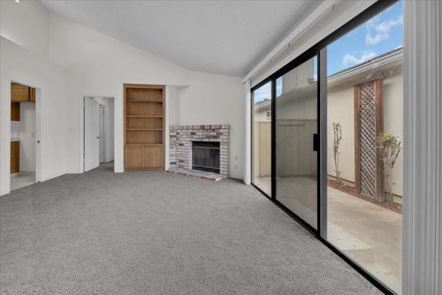 1575 Sepulveda Drive, Salinas CA: https://media.crmls.org/mediaz/20a5c7ee-5d46-4650-b40f-063e18aa8ad1.jpg