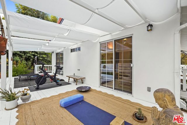 2365 Old Topanga Canyon Road, Topanga CA: https://media.crmls.org/mediaz/20a7a06c-3b73-4c68-a1f7-b1d5d0376192.jpg